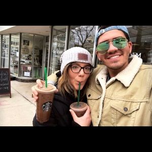 Meet your Posher, Caroline